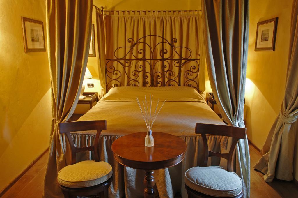 Hotel Torre Di San Martino Gazzola Di Rivalta Eksteriør billede